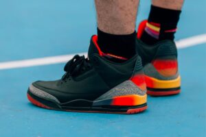 Read more about the article J Balvin x Air Jordan 3 ‘Rio’ : Le Premier Aperçu de la Sneaker de l’Été