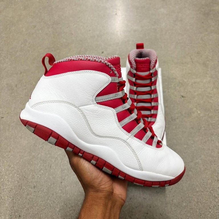 Air Jordan 10 « Red Steel » : 22 ans d&rsquo;attente pour le modèle né d&rsquo;une absence