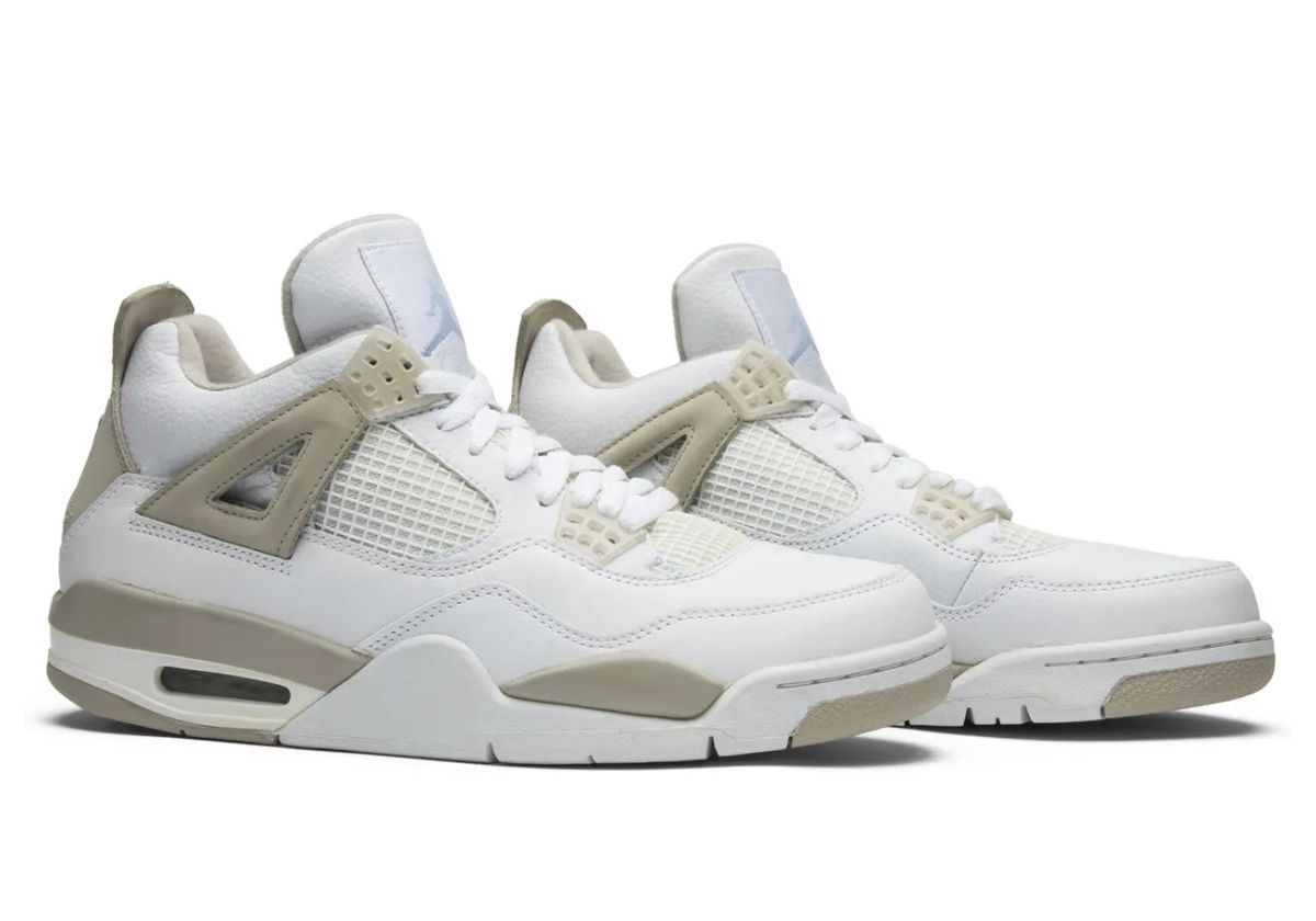 Détail de la Air Jordan 4 Linen de 2006, cuir blanc grainé et Light Sand