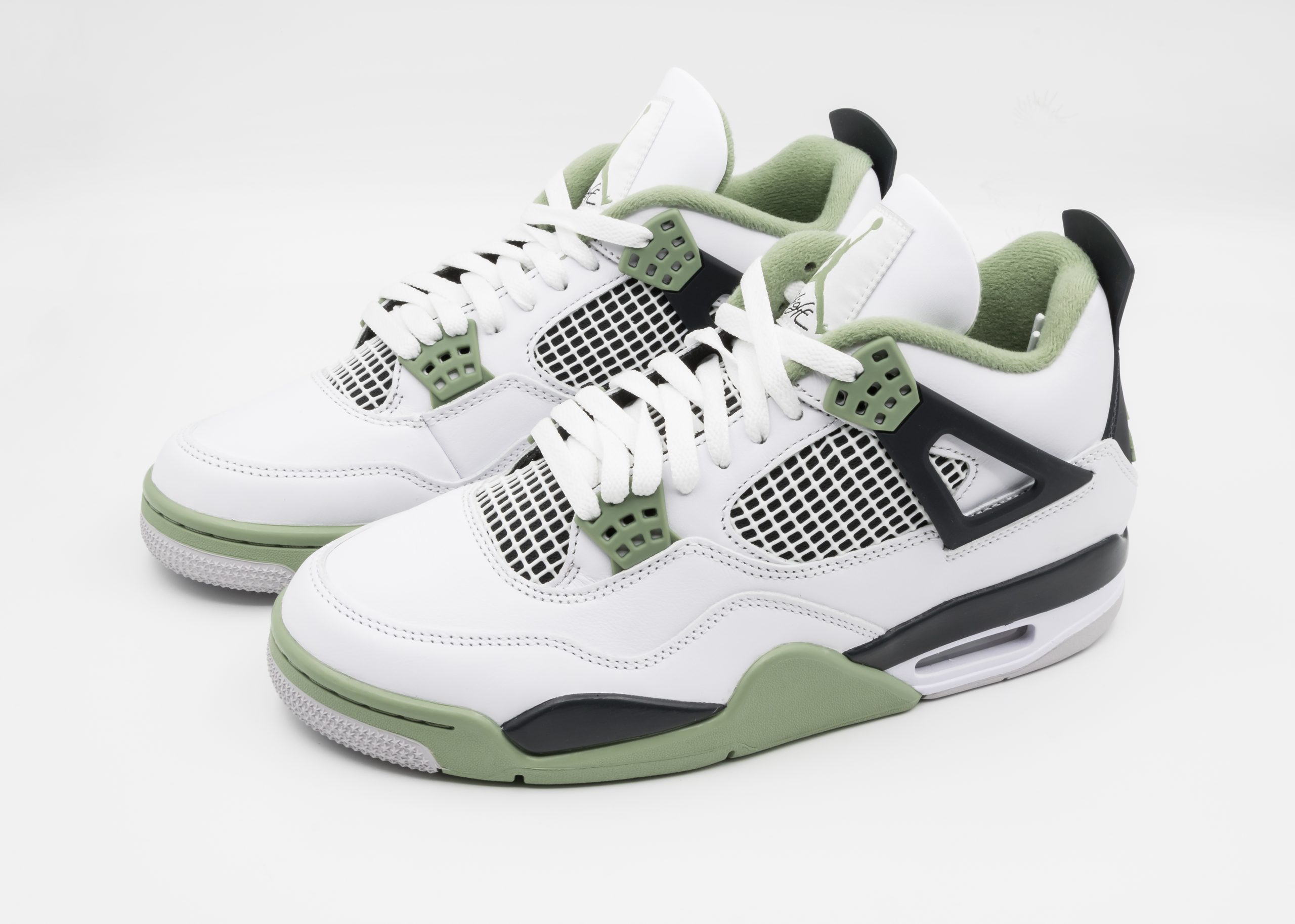 Air Jordan 4 « Seafoam », exclusivité féminine sortie en février 2023