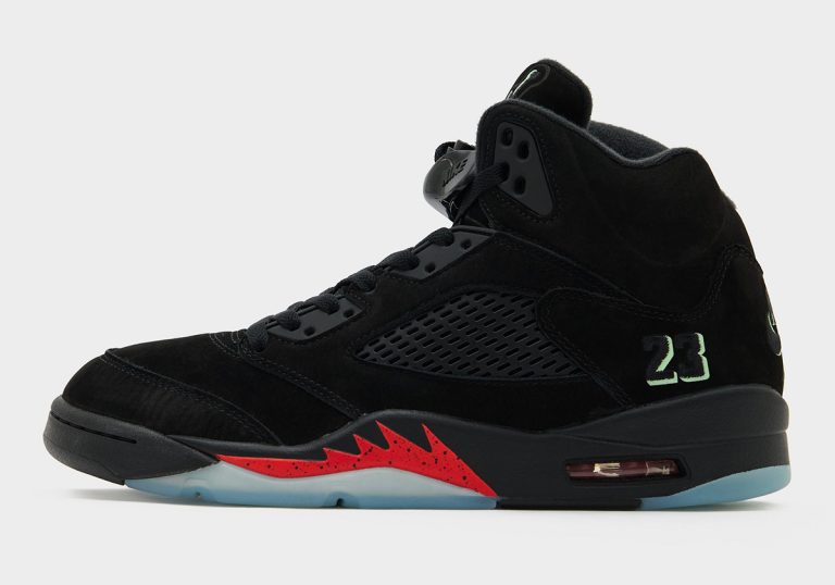 Air Jordan 5 « Halloween » : en 1990 elle renvoyait la lumière, en octobre elle en fabrique