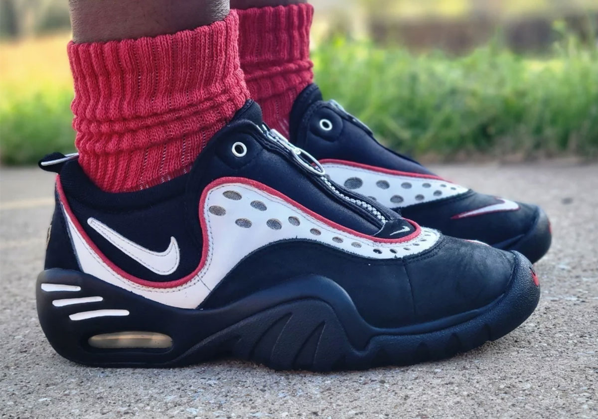 Nike Air Worm NDestrukt portée, semelle épaisse et tige basse