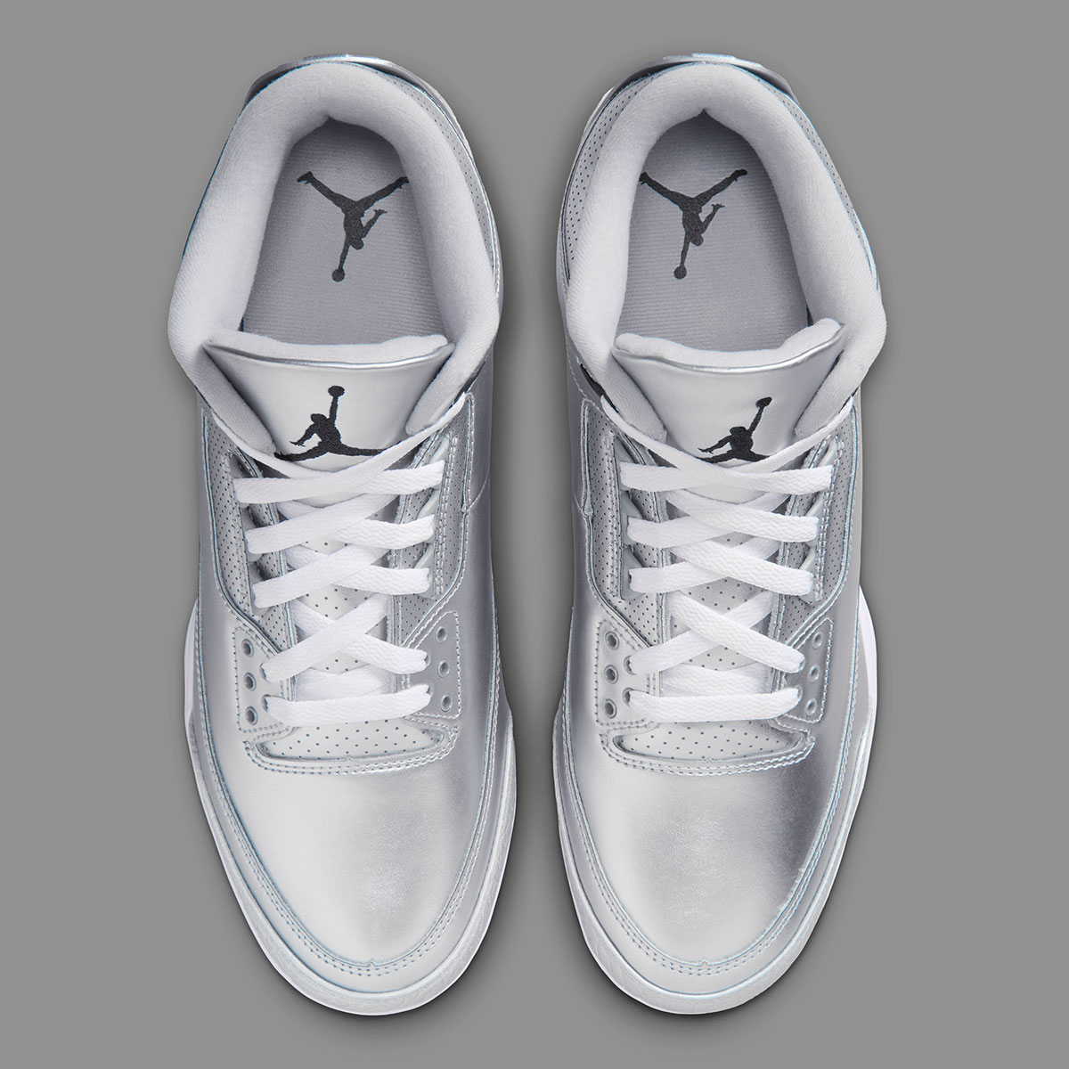 Plaque à crampons sous l’Air Jordan 3 TD Metallic Silver